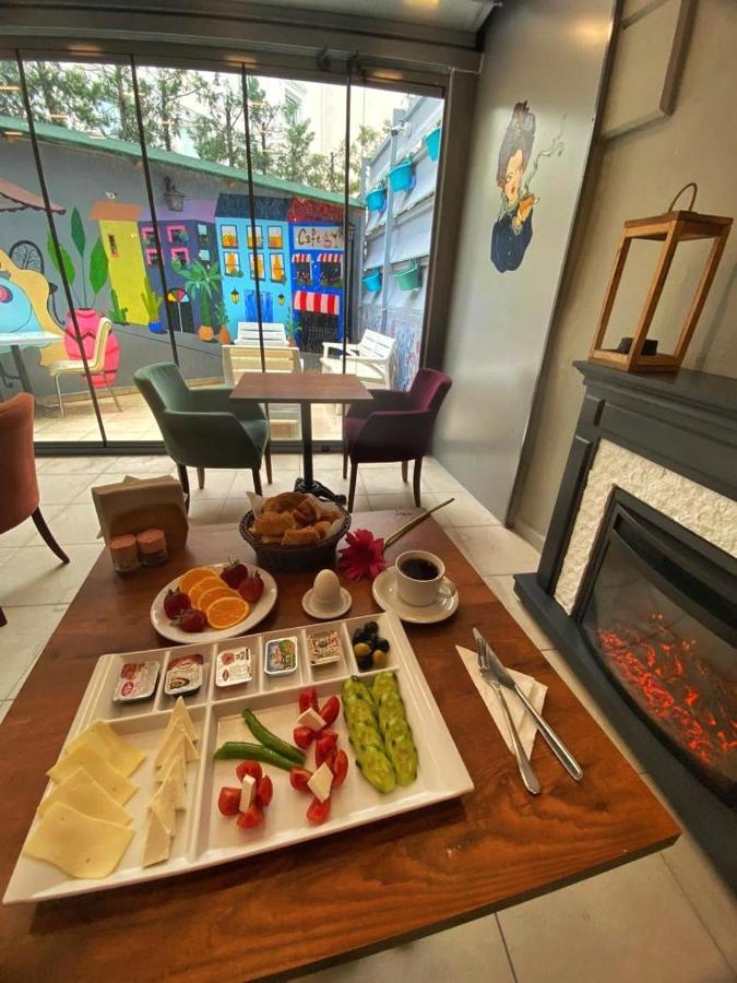 Ulubat Castle Hotel Istanbul Bagian luar foto