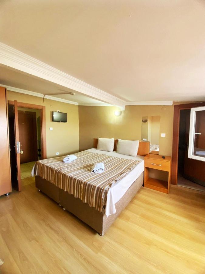 Ulubat Castle Hotel Istanbul Bagian luar foto